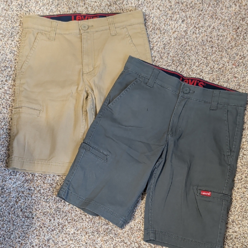 NEW Levi's Cargo Shorts